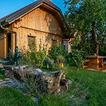 Vakantiehuis Glamping Happiness - Natural Pool & Wellness *