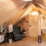 Glamping Happiness - Natural Pool & Wellness Ribnica