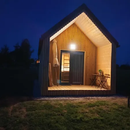 Vikendica Glamping Happiness - Natural Pool & Wellness Ribnica