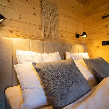 別荘 Glamping Happiness - Natural Pool & Wellness *