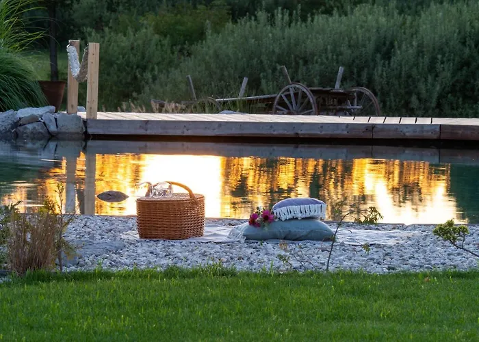 بيت للعطل Glamping Happiness - Natural Pool & Wellness Ribnica