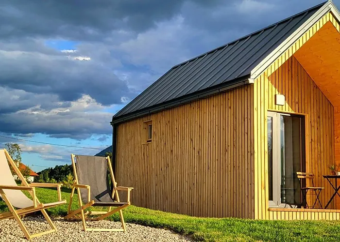 Glamping Happiness - Natural Pool & Wellness Casa de Férias Ribnica